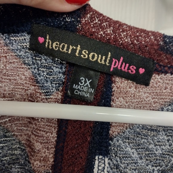 Heart Soul Plus Size 3X Button Back Top Chevron Pattern - Picture 2 of 5